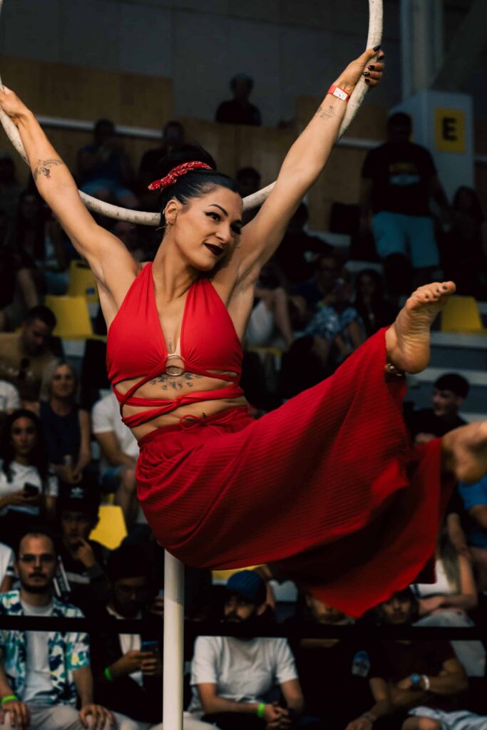 Spectacle cerceau lollipop pour gala boxe La Rochelle