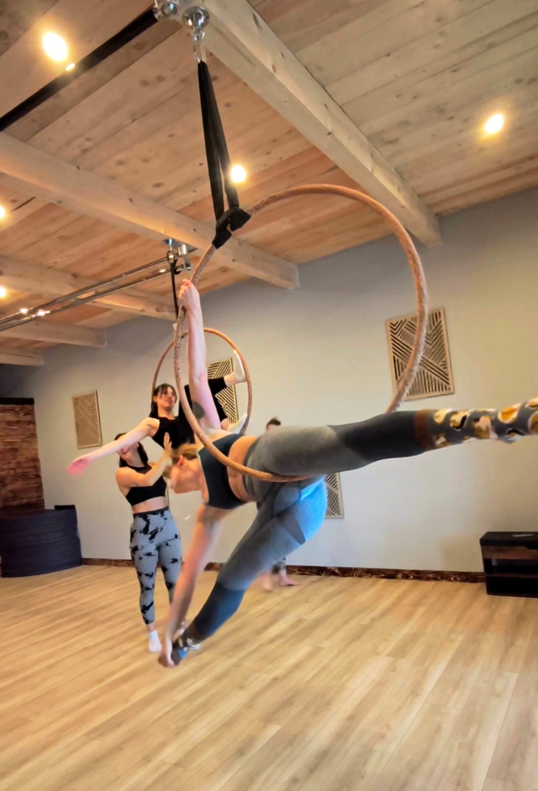 Cours de pole dance à Aytré près de La Rochelle